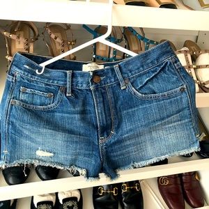 Low rise Denim short.size: 27W
